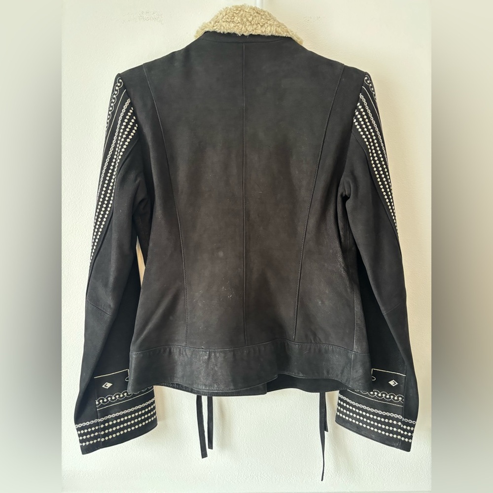 Tristant & Iseut - Black Suede Jacket with Shearling Collar - Picture 9 of 11